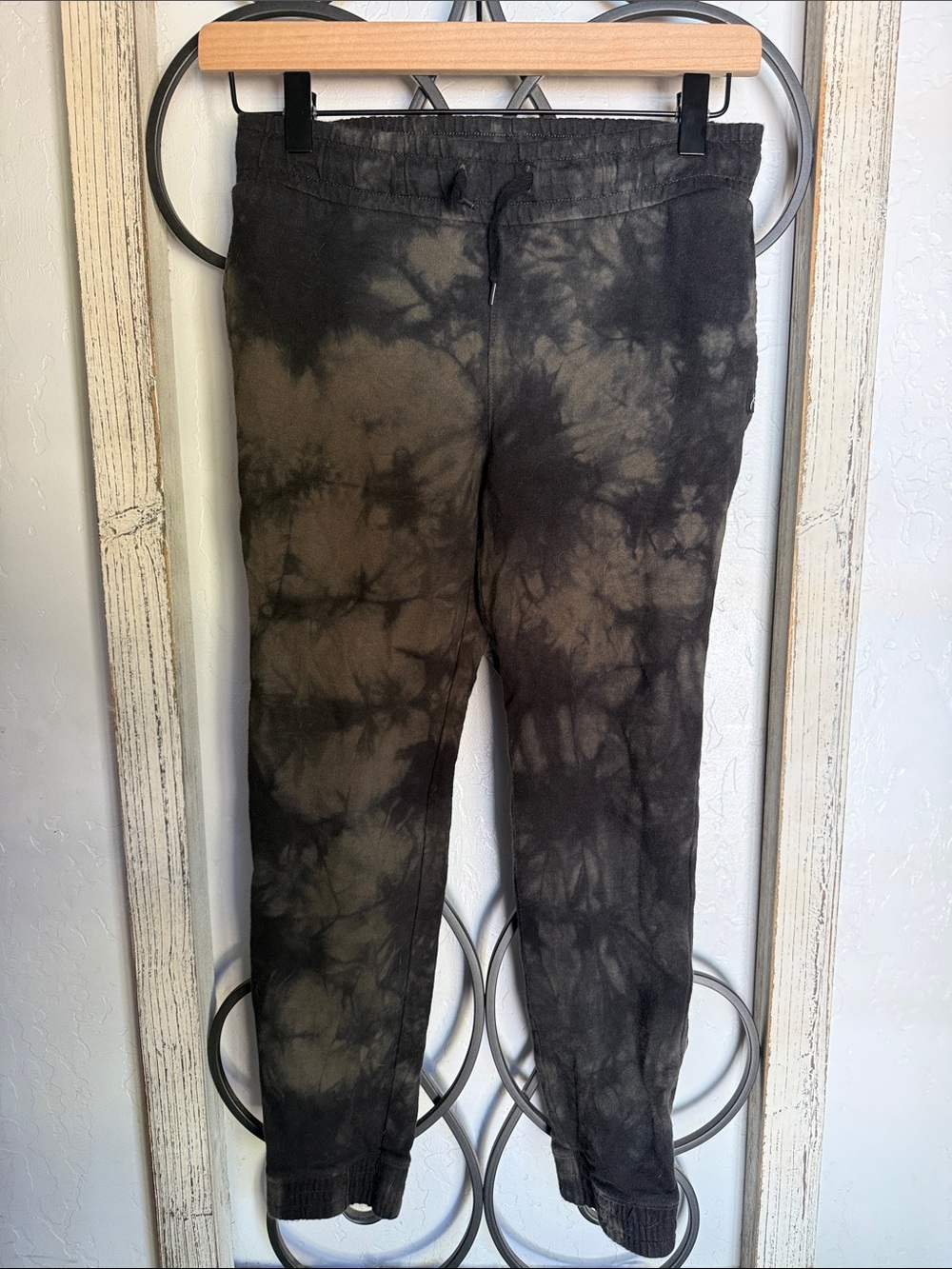 Art class | Boys Tie-Dye Sweatpants | Size Medium 8/10 | Black and Brown